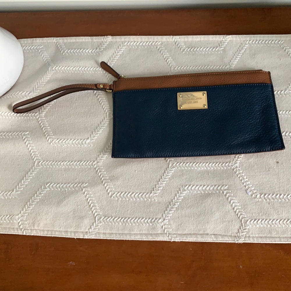 Michael Michael Kors Leather Wristlet